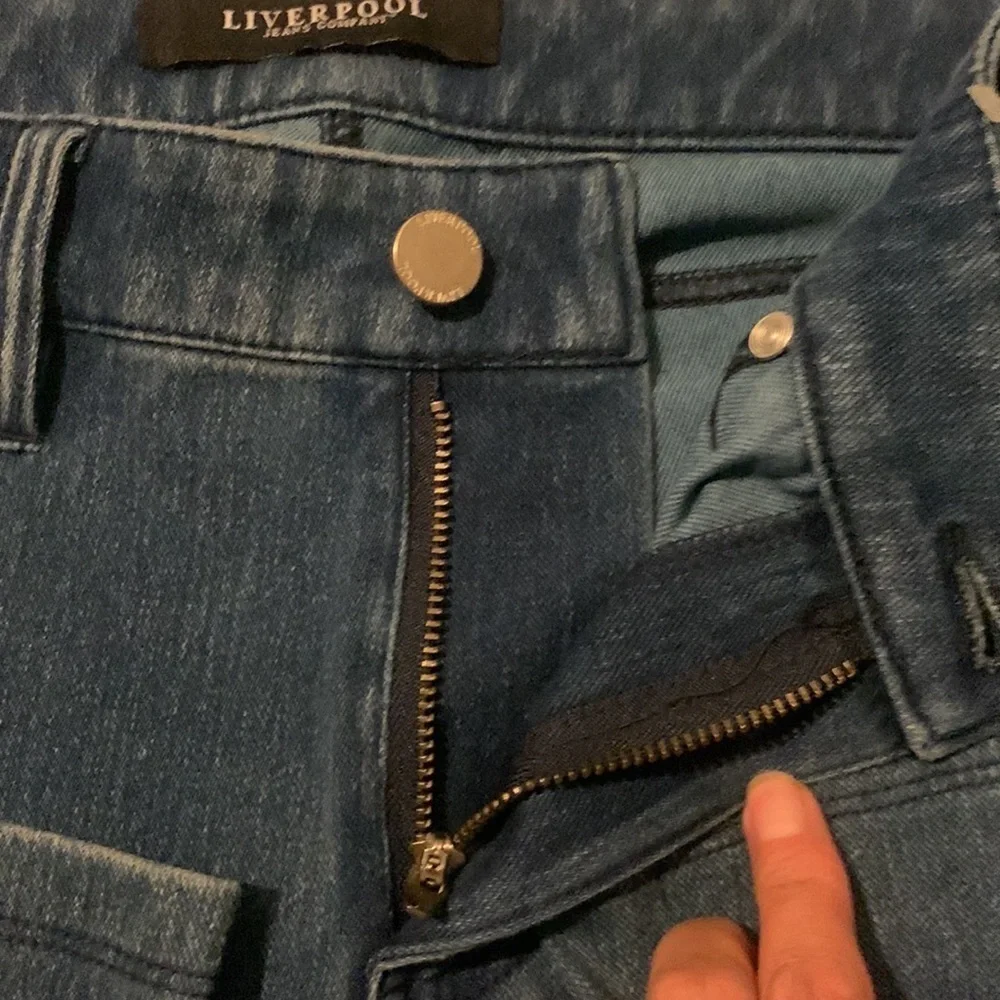 NWOT Liverpool Jean Company dark wash skinny jeans